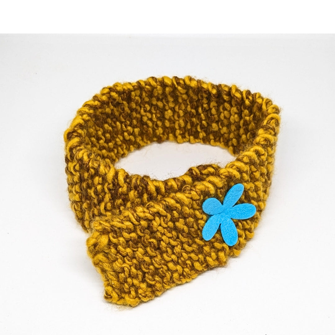 HRIKU® Crocheted Woollen Cat Muffler, Indian-Made, Handcrafted - Ombre