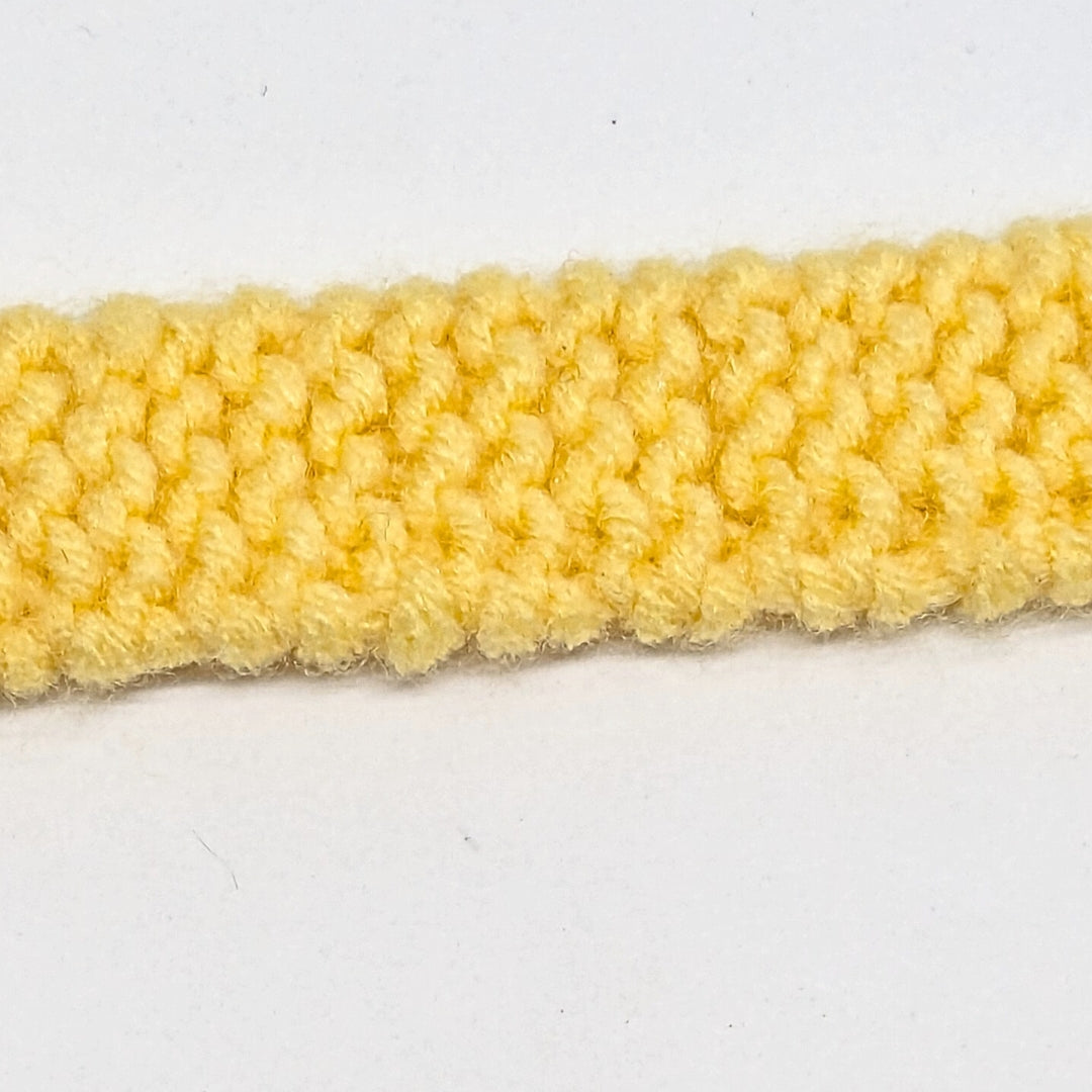 HRIKU® Cat Neck Bands - Cozy Winter Fashion for Cats - Yellow (Pack of 2)