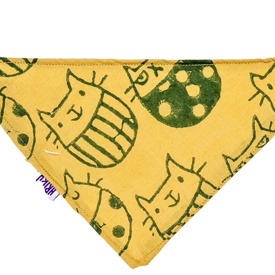 HRIKU® Cat Bandana - Organic Cotton Block Print - Quirky Feline (Olive)