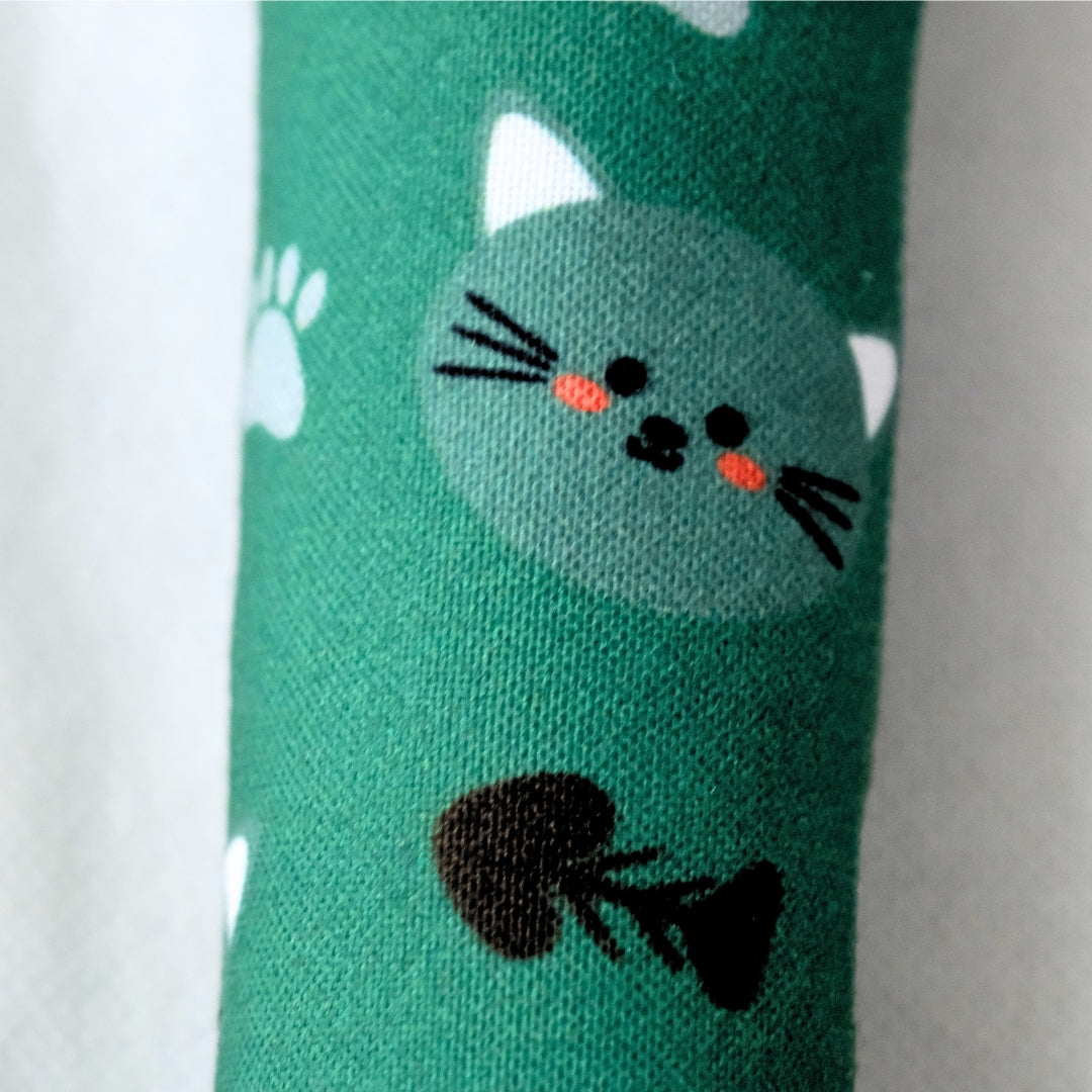 HRIKU® Catnip Canvas Kicker Toy, Organic Himalayan Catnip – Neko Parade (Green)