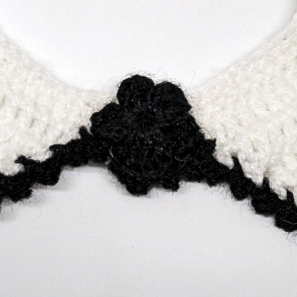 HRIKU® Christmas Wool Crochet Cat Muffler - Cozy & Festive (White)